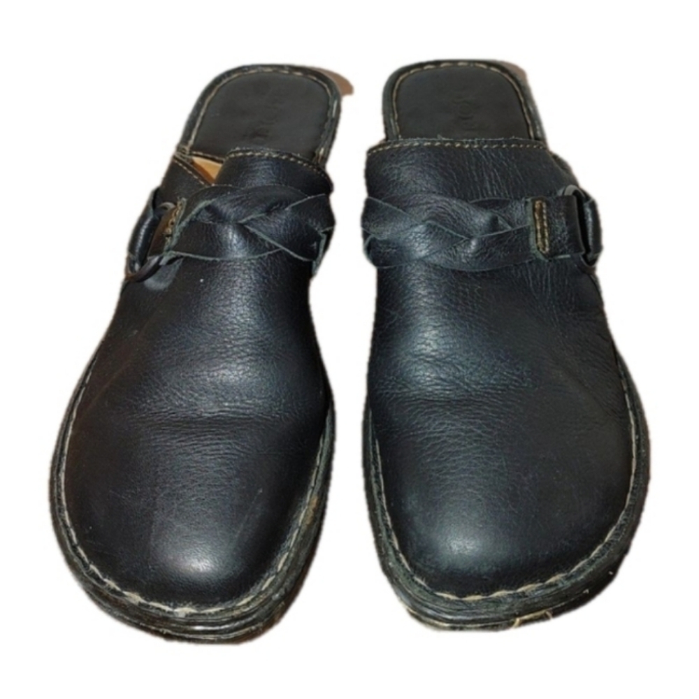 BORN Mules Size 8M